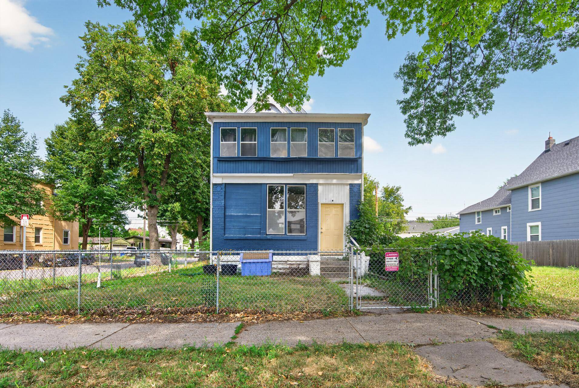 677 Sherburne AVE, Saint Paul, MN 55104