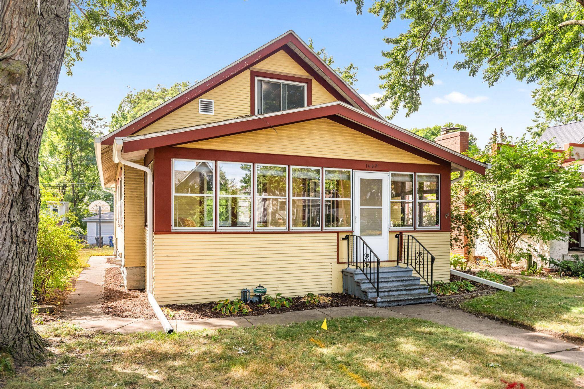 1668 Blair AVE, Saint Paul, MN 55104