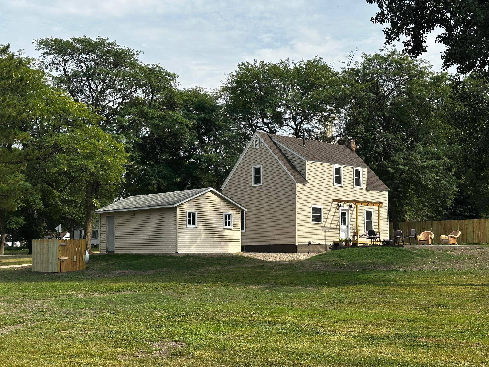 405 Main ST, Alberta, MN 56207