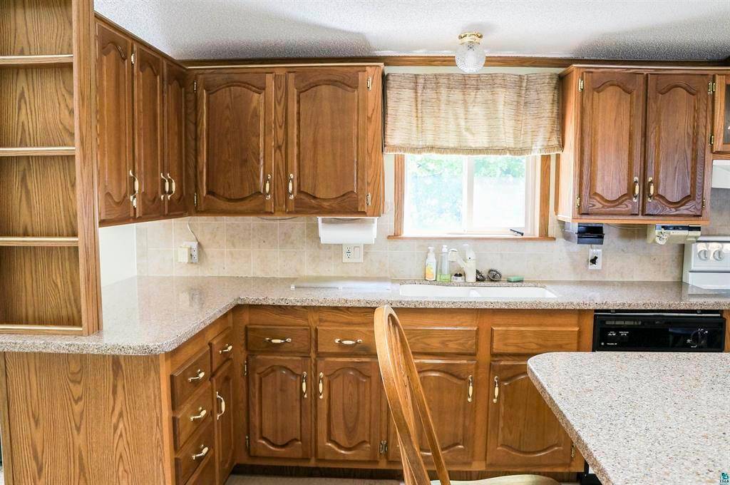 12 Olea AVE, Duluth, MN 55810