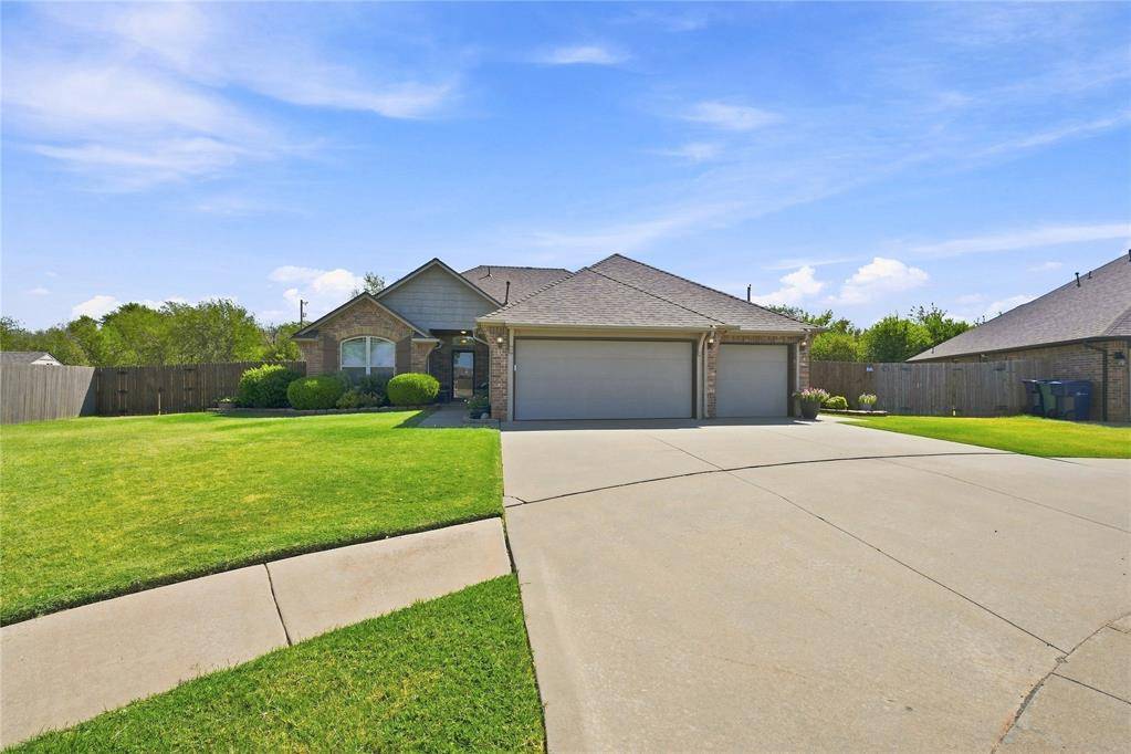 11601 SW 17th CT, Yukon, OK 73099