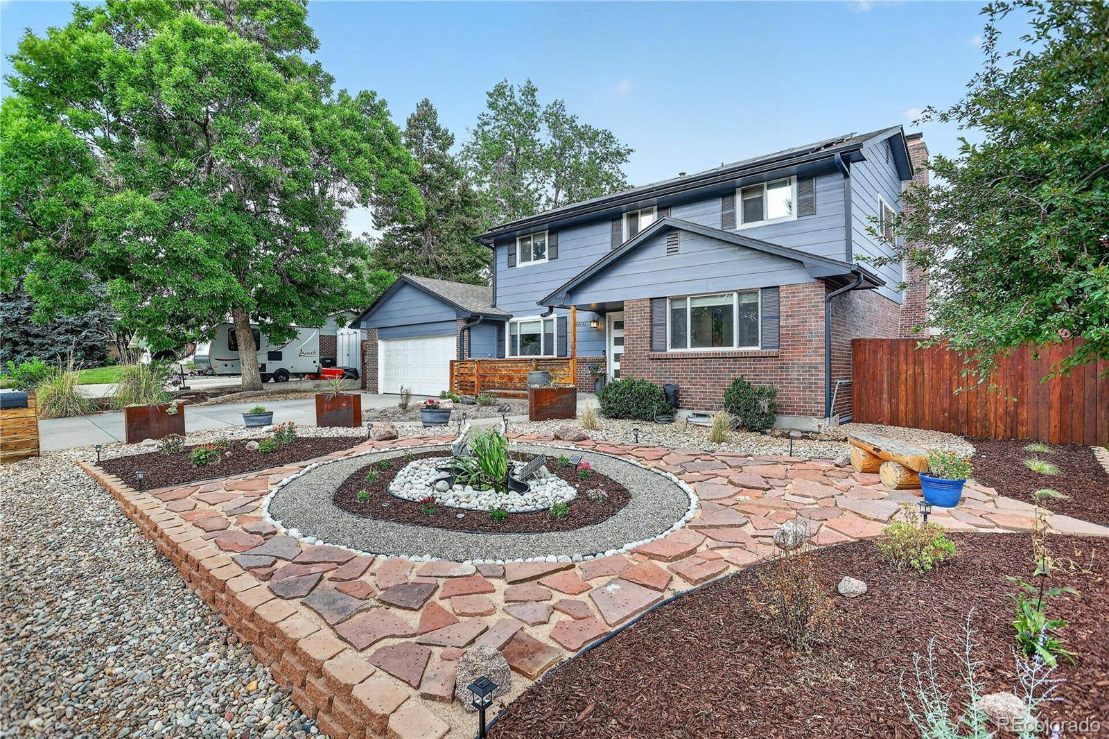 8897 W Woodard DR, Lakewood, CO 80227