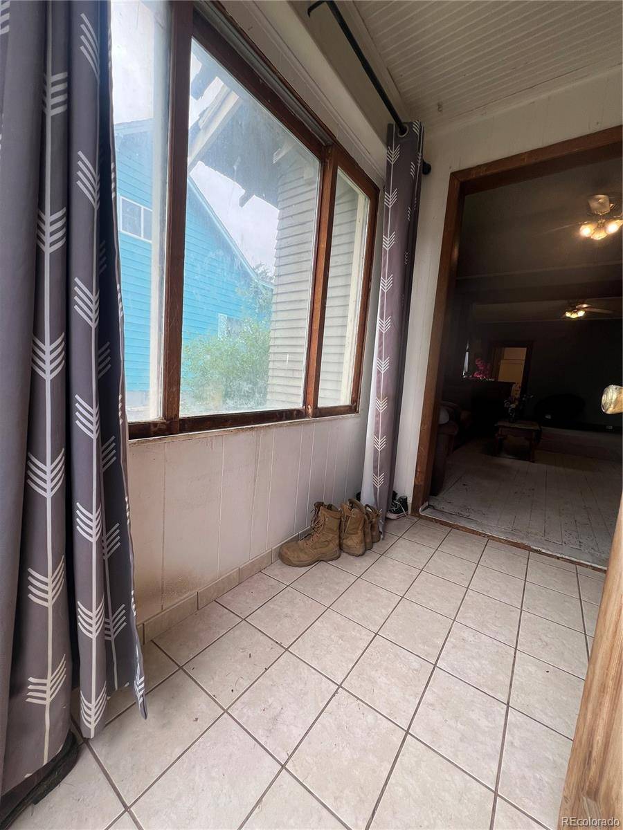 325 Pine ST, Arriba, CO 80804