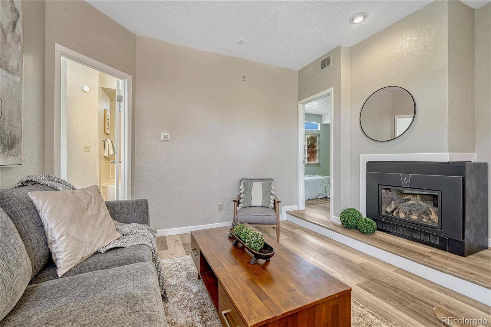 6001 S Yosemite ST #B101, Greenwood Village, CO 80111