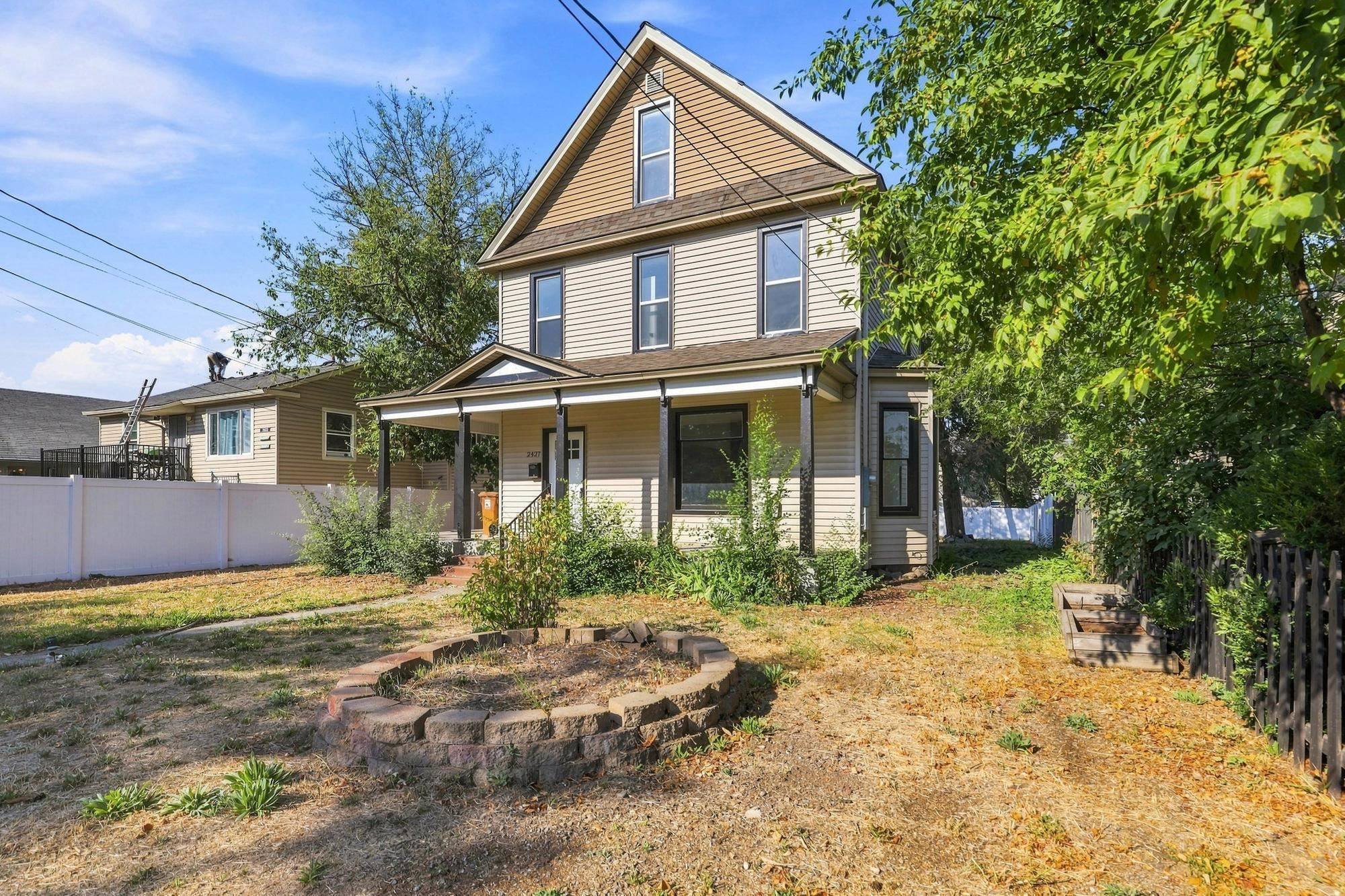 2427 N Standard St, Spokane, WA 99207-1647