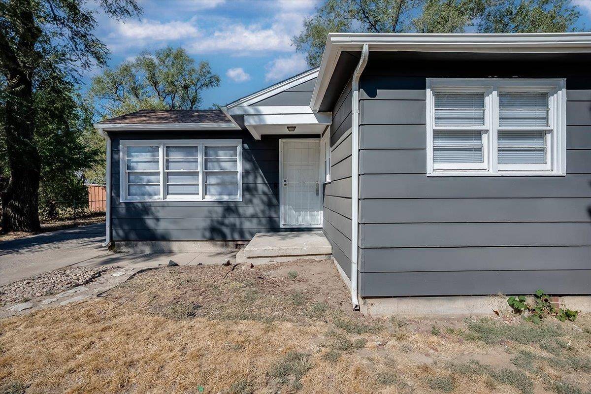 515 N Flora, Wichita, KS 67212