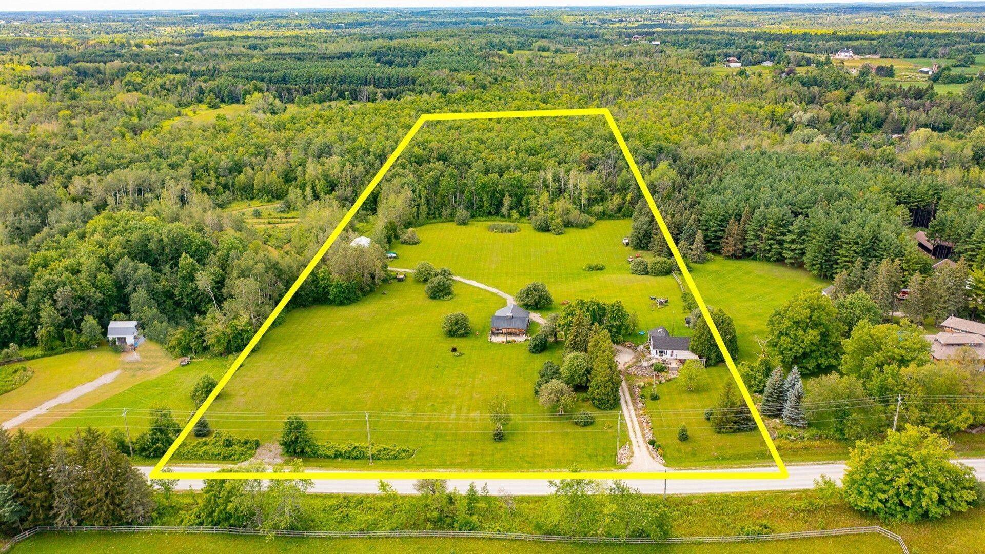 5273 25 Side Road, Milton, ON L7J 2L7