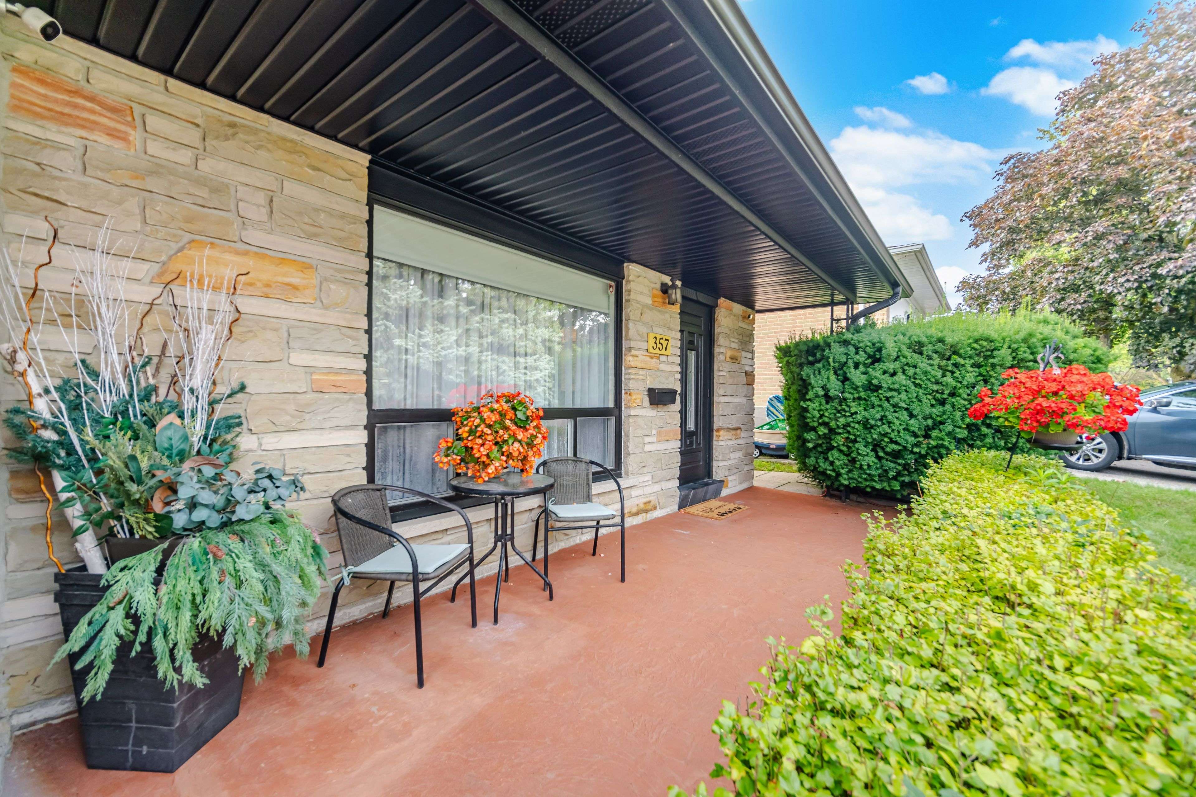 357 Karen Park CRES, Mississauga, ON L5A 3C8