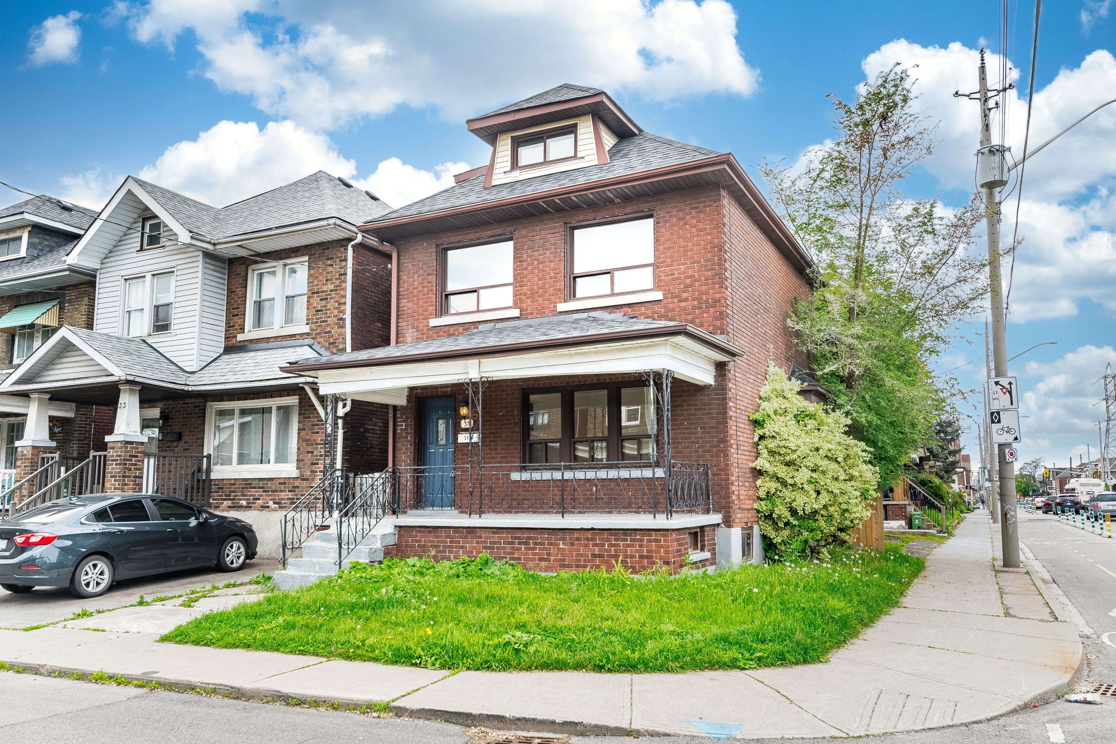 35 Chestnut AVE, Hamilton, ON L8L 6K5