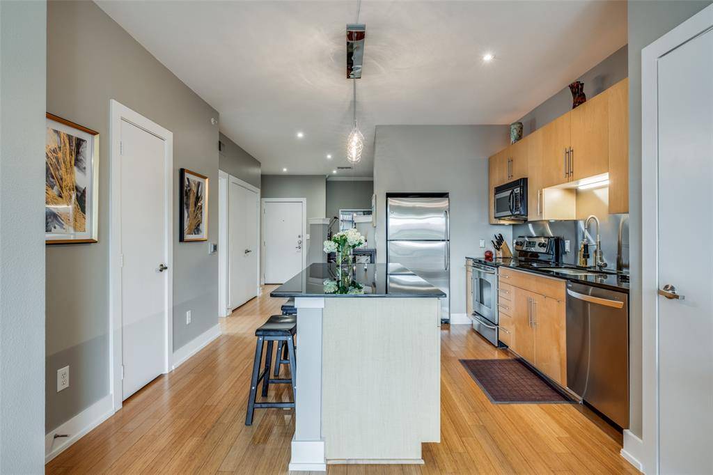 4333 Gilbert Avenue #321, Dallas, TX 75219