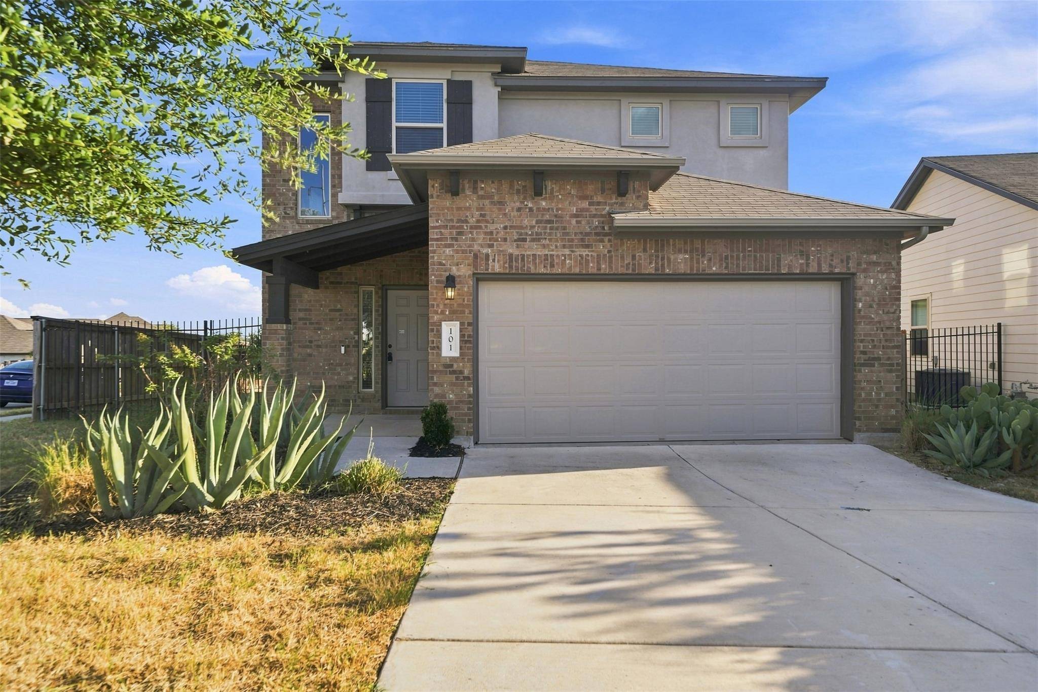 101 Lambert ST, Leander, TX 78641