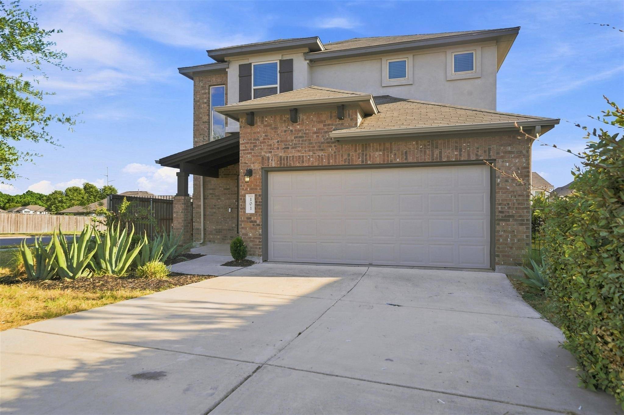 101 Lambert ST, Leander, TX 78641