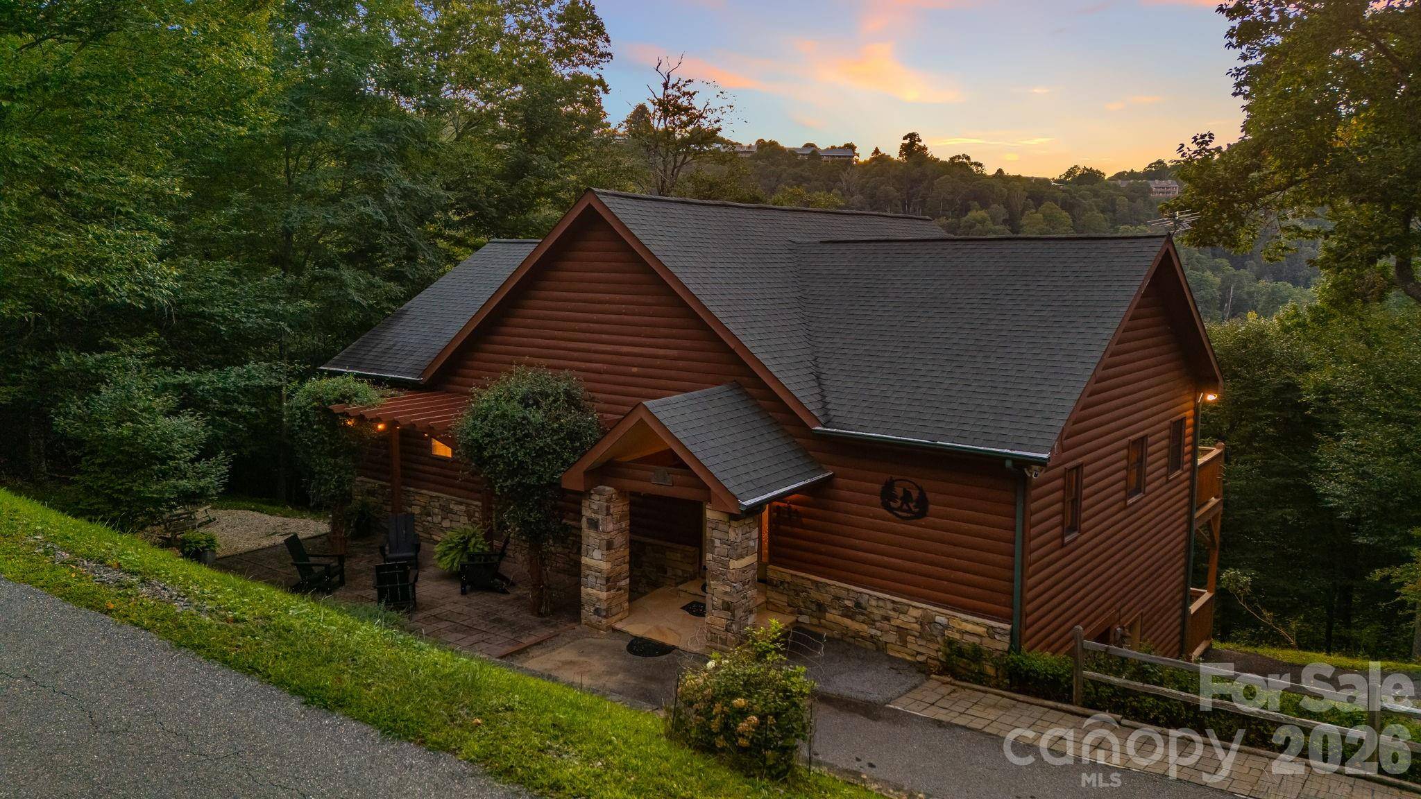 32 Zebulon LN, Mars Hill, NC 28754