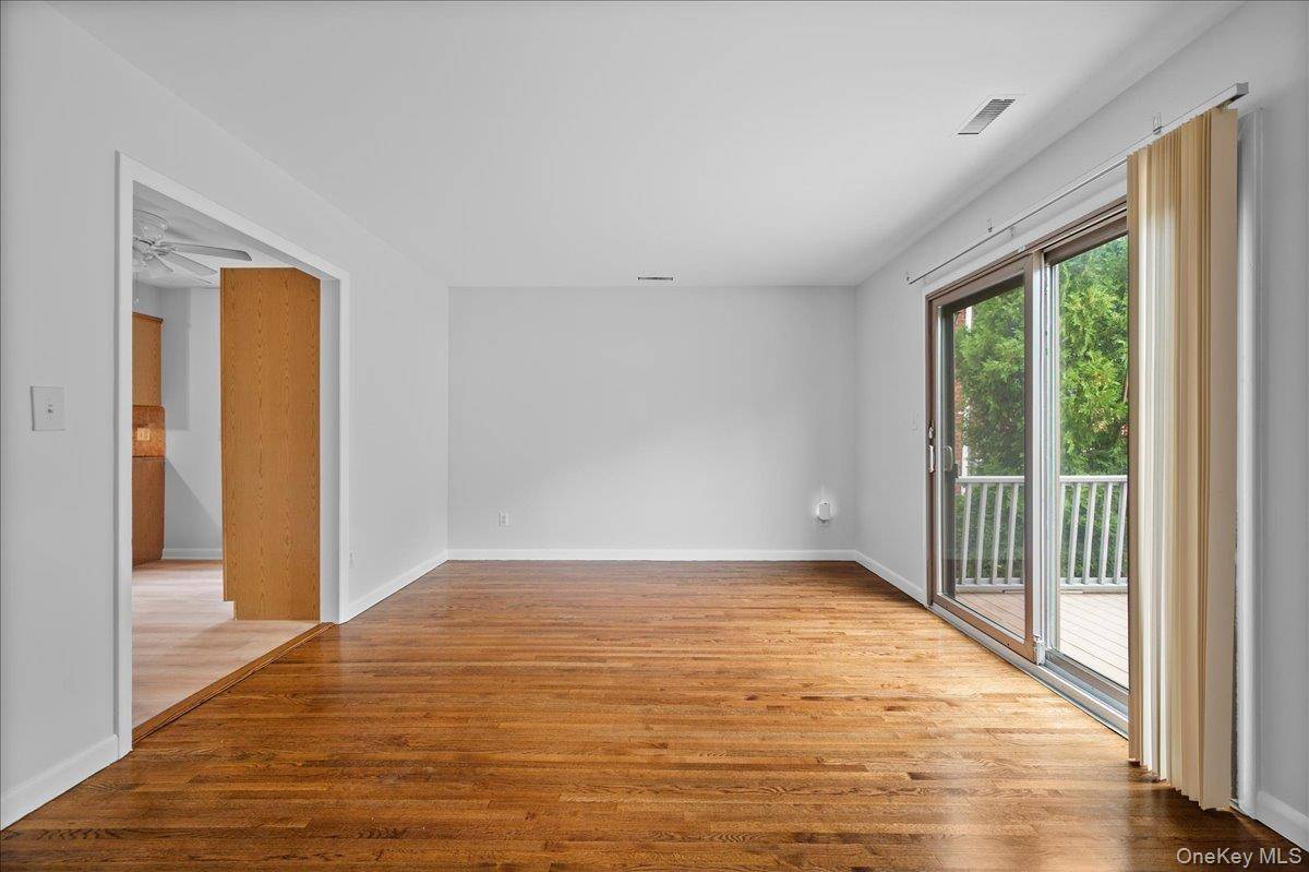 284 Park AVE #Left Side, Harrison, NY 10528
