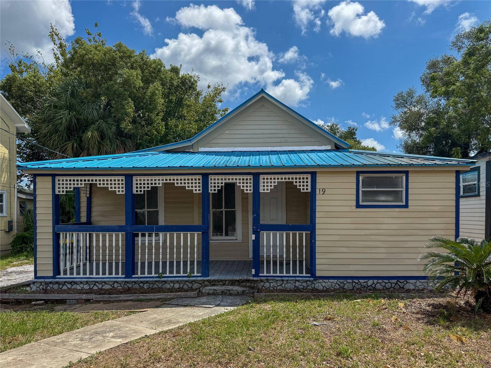 19 N MARY ST, Eustis, FL 32726