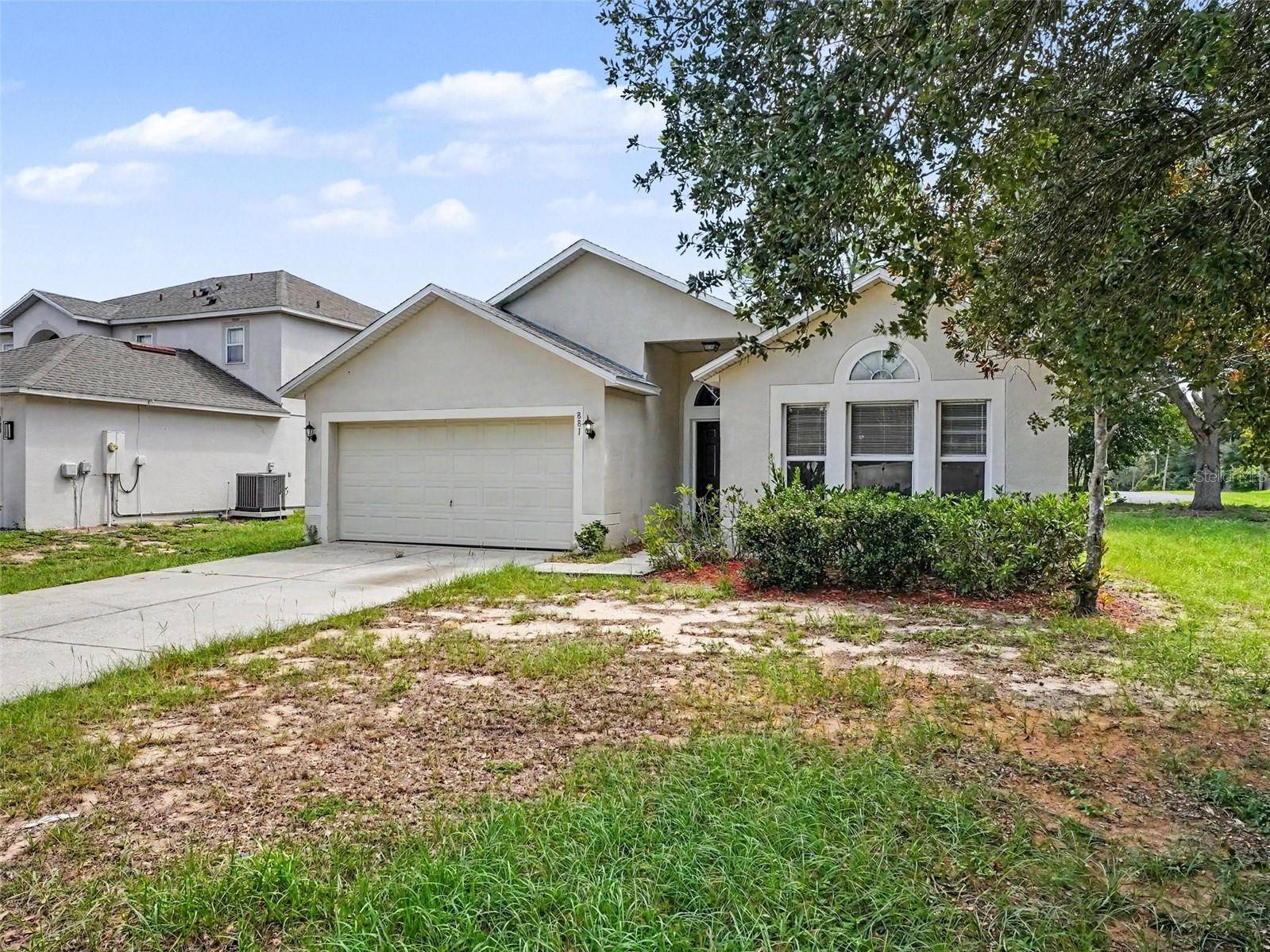 881 VANDERBILT DR, Eustis, FL 32726