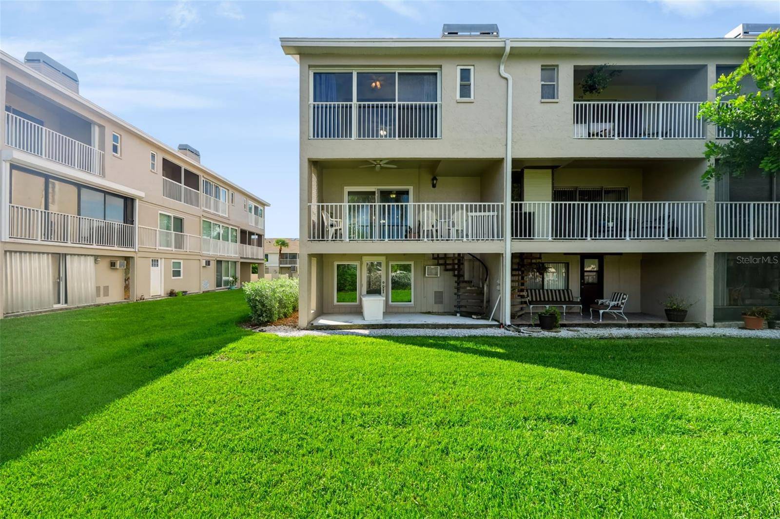 255 CAPRI CIR N #22, Treasure Island, FL 33706
