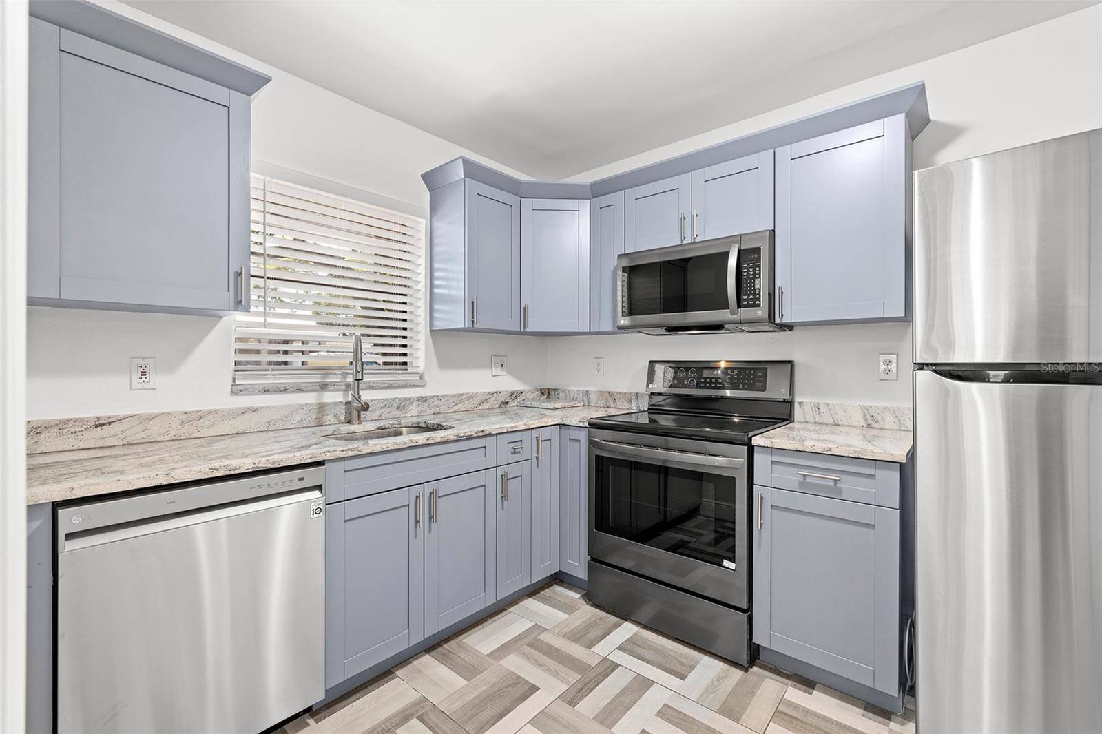 2539 W UNION ST, Tampa, FL 33607