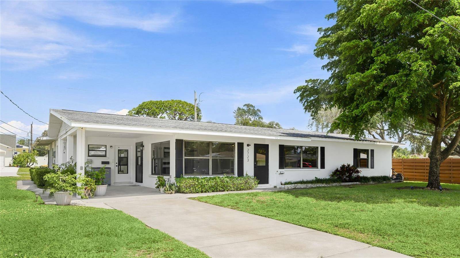 2723 LYNNHURST ST, Sarasota, FL 34239