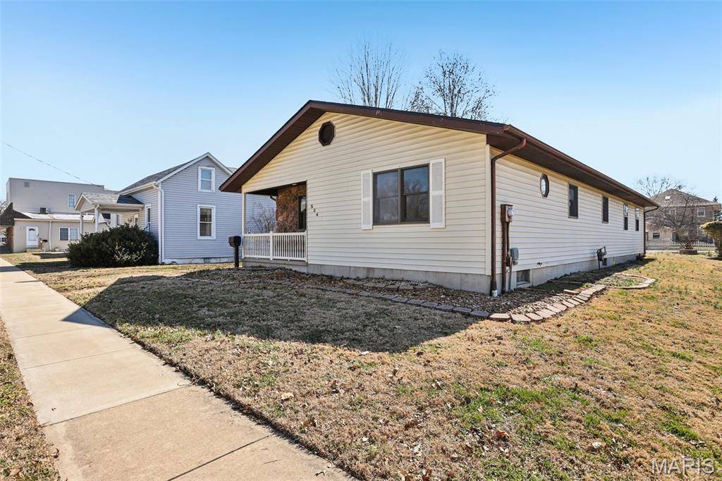 534 S 2nd ST, Breese, IL 62230