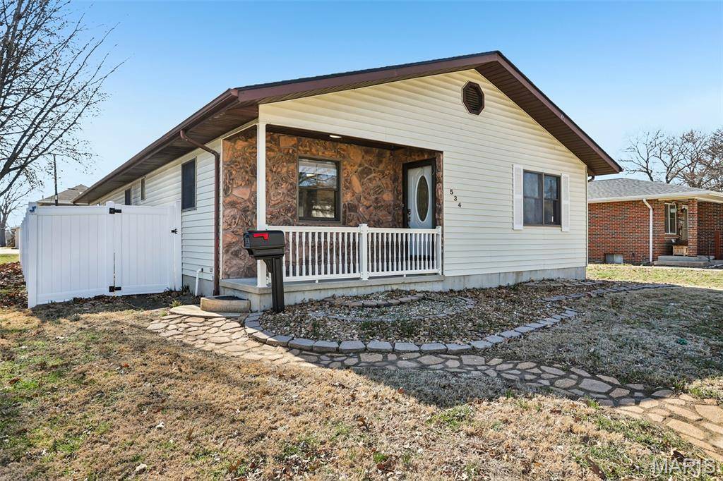 534 S 2nd ST, Breese, IL 62230