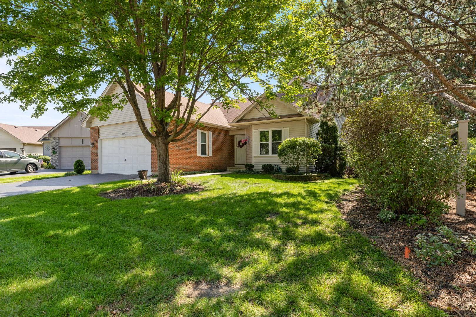 21000 W Hazelnut LN, Plainfield, IL 60544