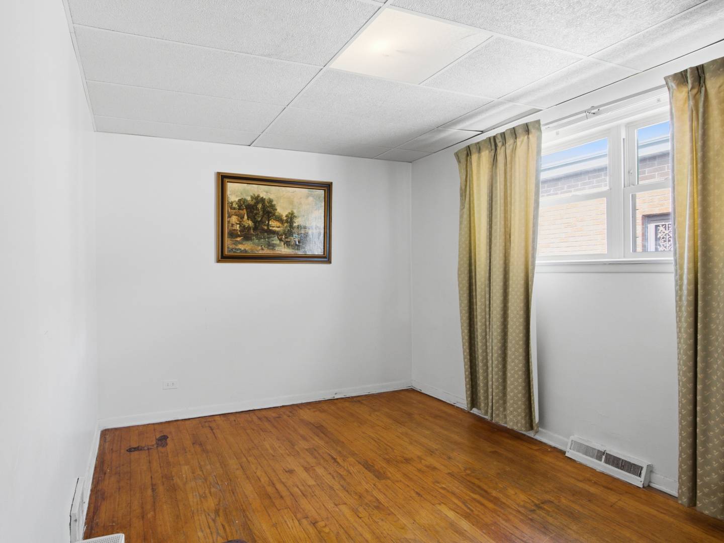 9911 S Lafayette AVE, Chicago, IL 60628