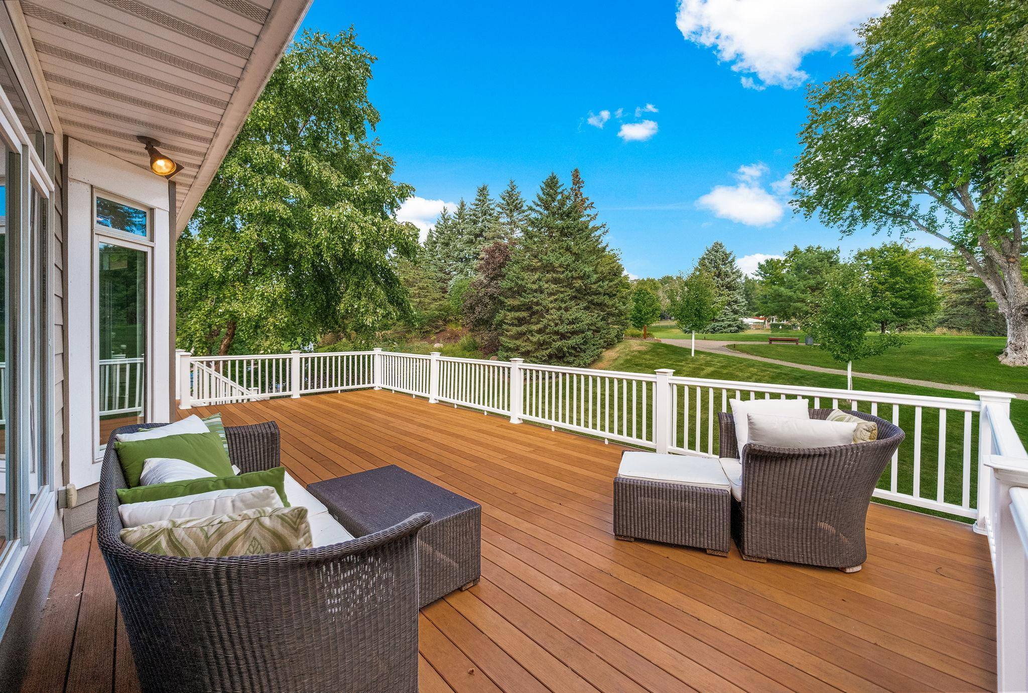 7021 Howard LN, Eden Prairie, MN 55346
