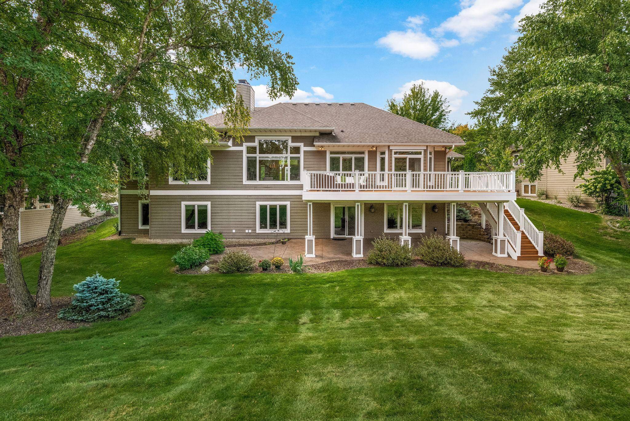 7021 Howard LN, Eden Prairie, MN 55346