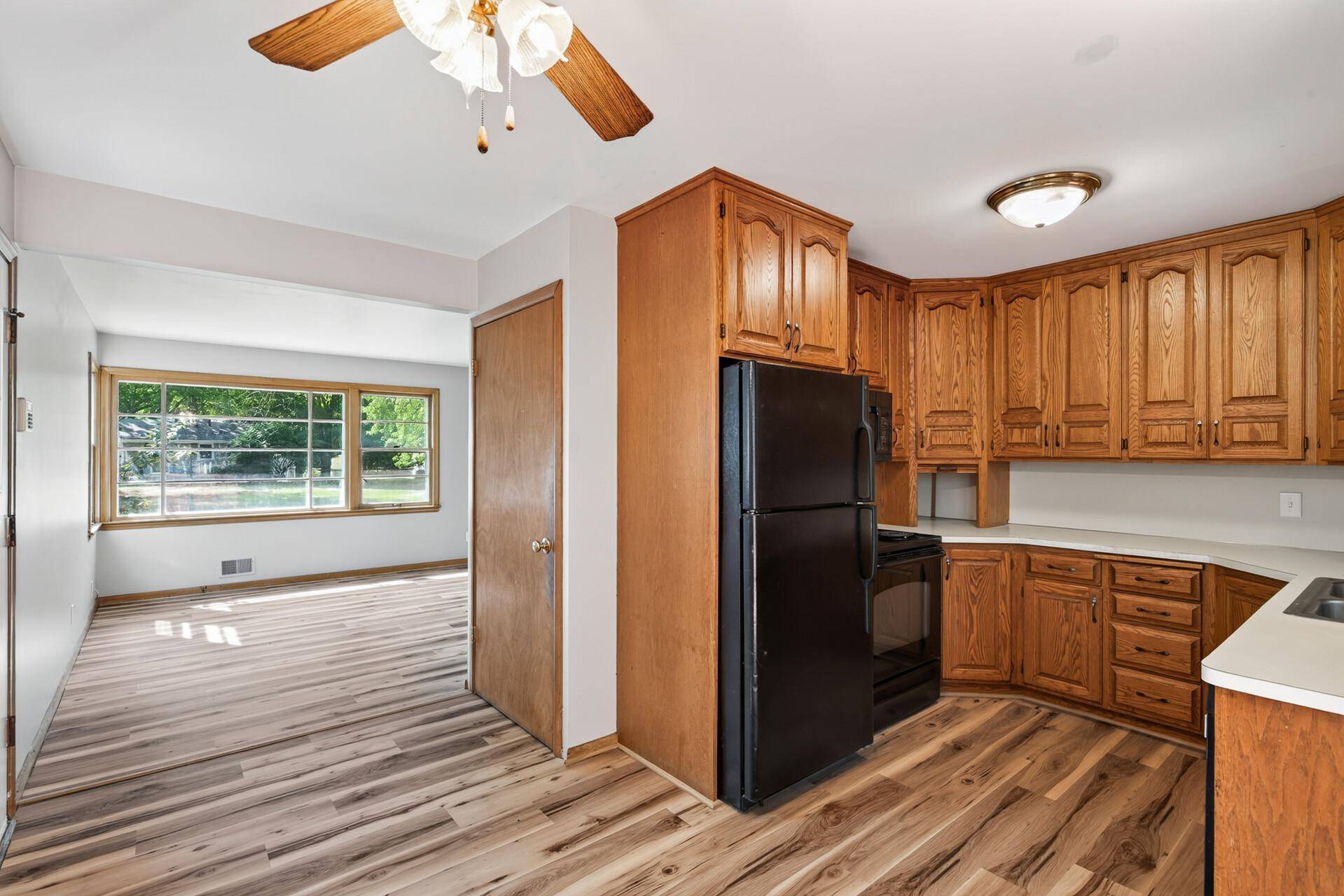 7200 Cartisian AVE, Brooklyn Park, MN 55428
