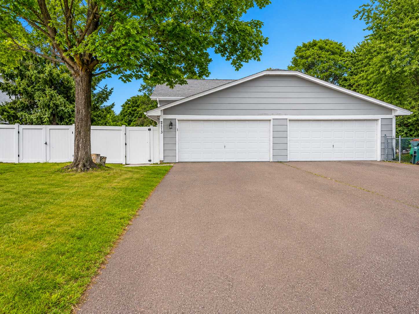 2113 109th AVE NW, Coon Rapids, MN 55433