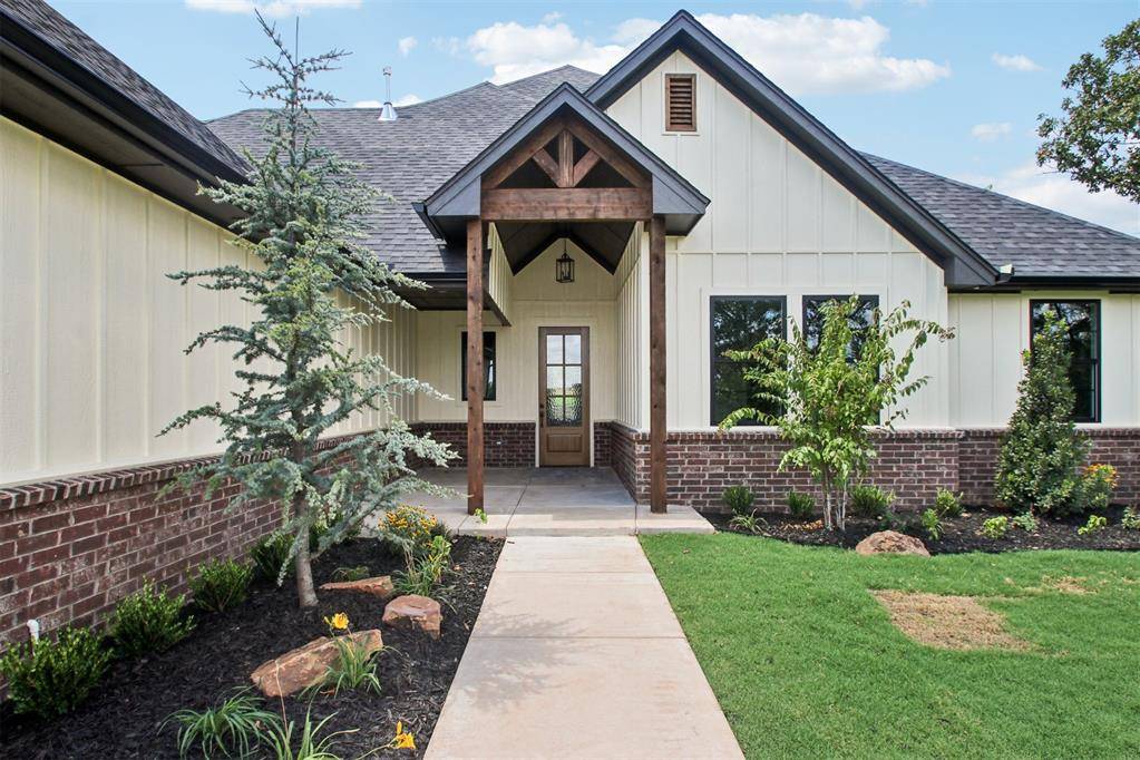 10849 Turkey Trot TRL, Guthrie, OK 73044