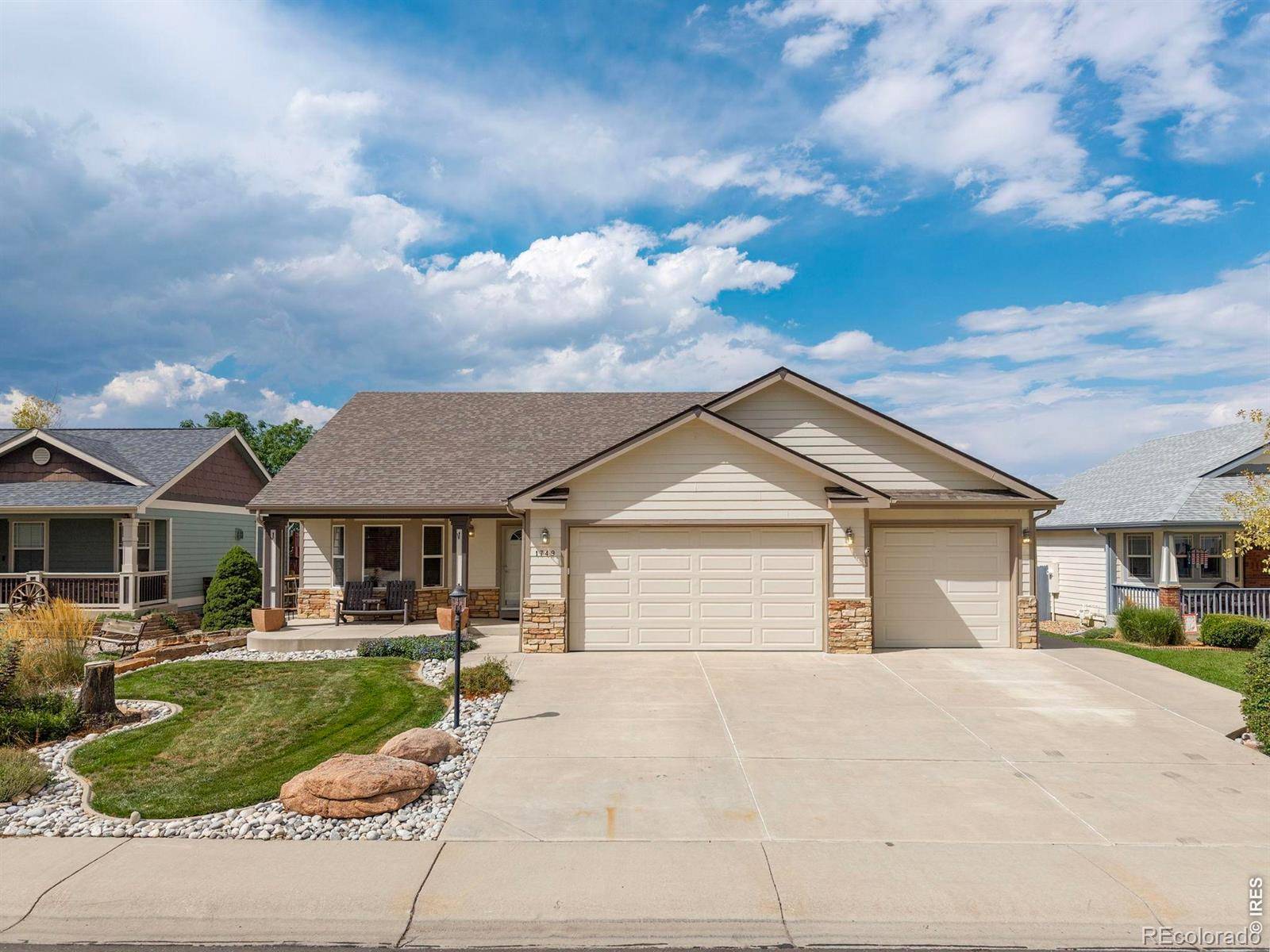 1749 Goldenvue DR, Johnstown, CO 80534