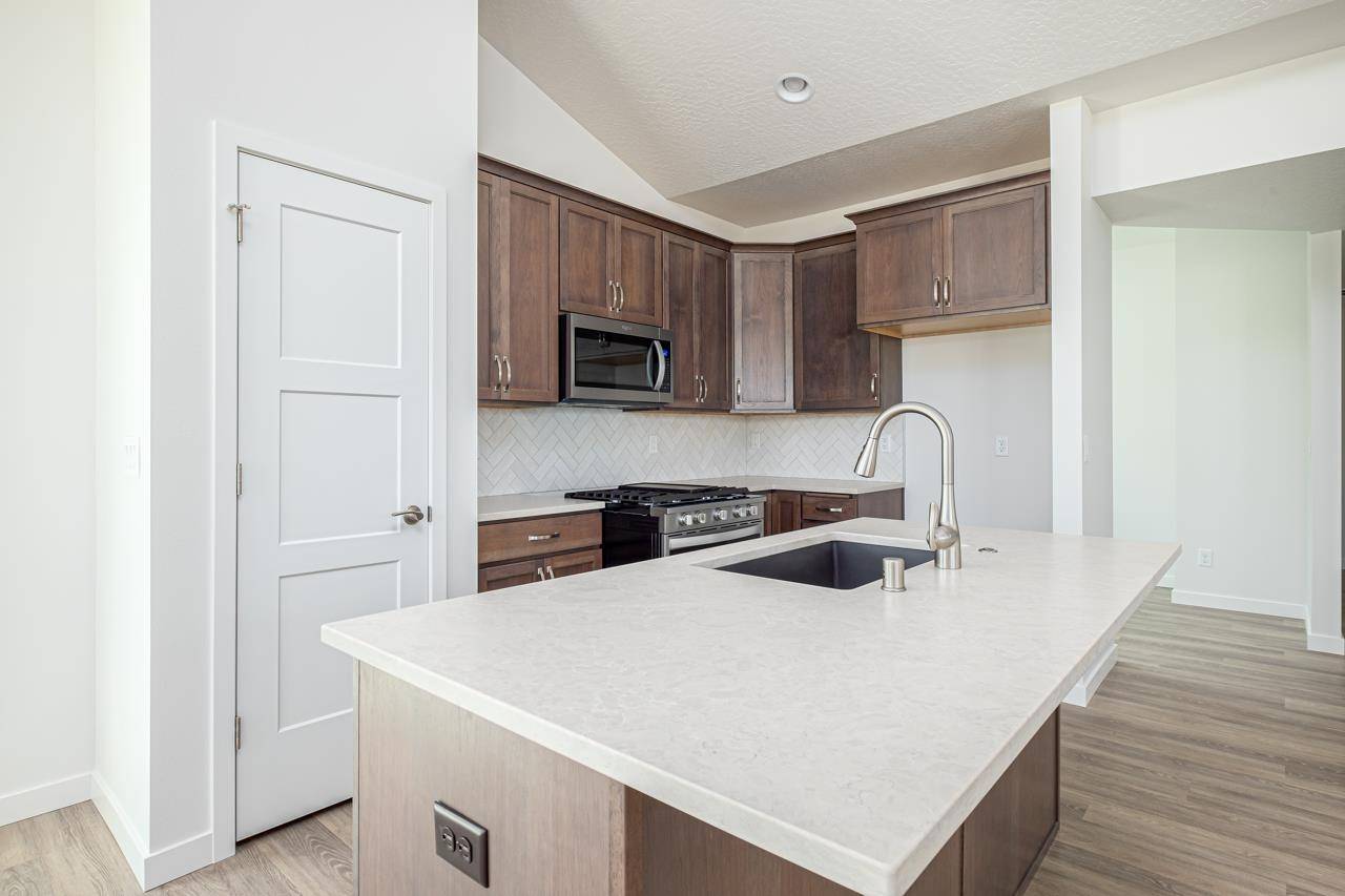 2575 N Rydal Ln, Liberty Lake, WA 99019