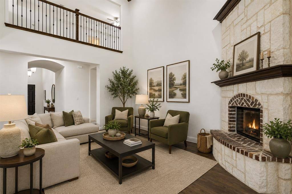 400 Warwick Boulevard, Lewisville, TX 75056