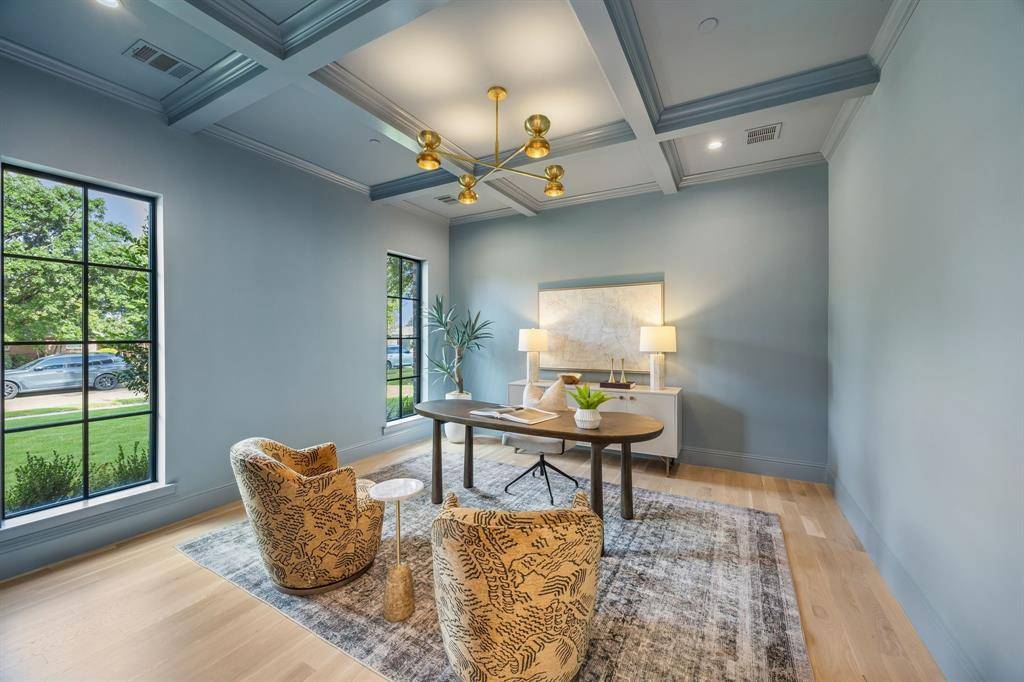 10148 Hedgeway Drive, Dallas, TX 75229
