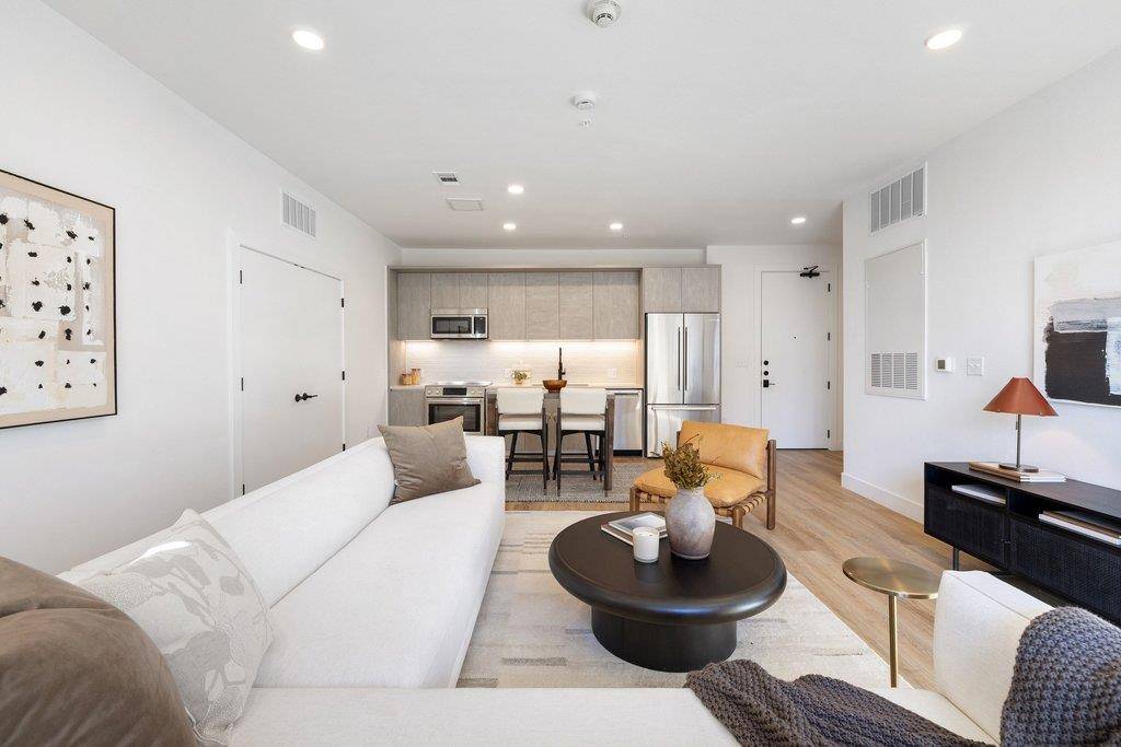 4315 S Congress Ave #411, Austin, TX 78745