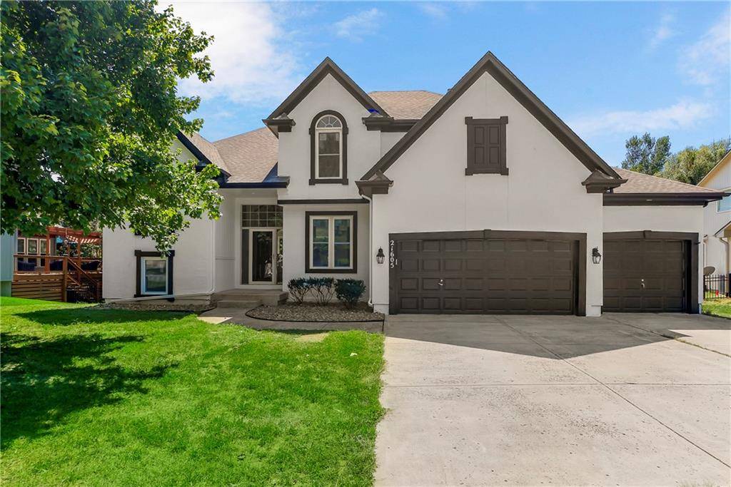 21605 W 60th TER, Shawnee, KS 66218