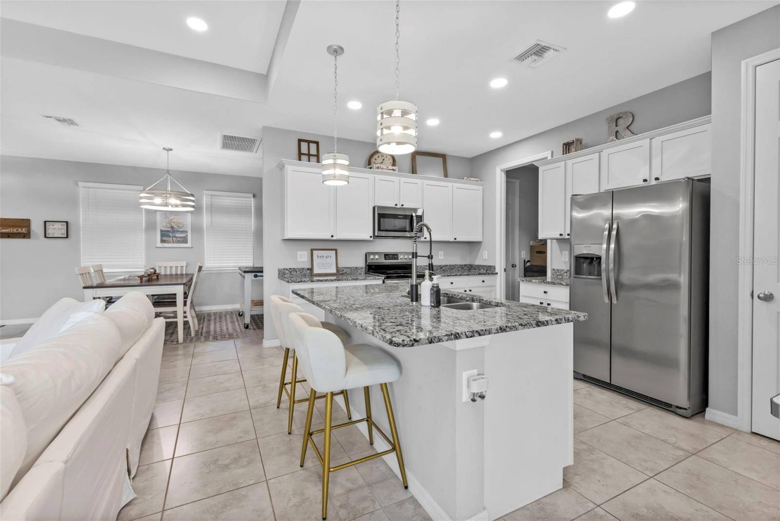 206 SANTAREM CIR, Punta Gorda, FL 33983