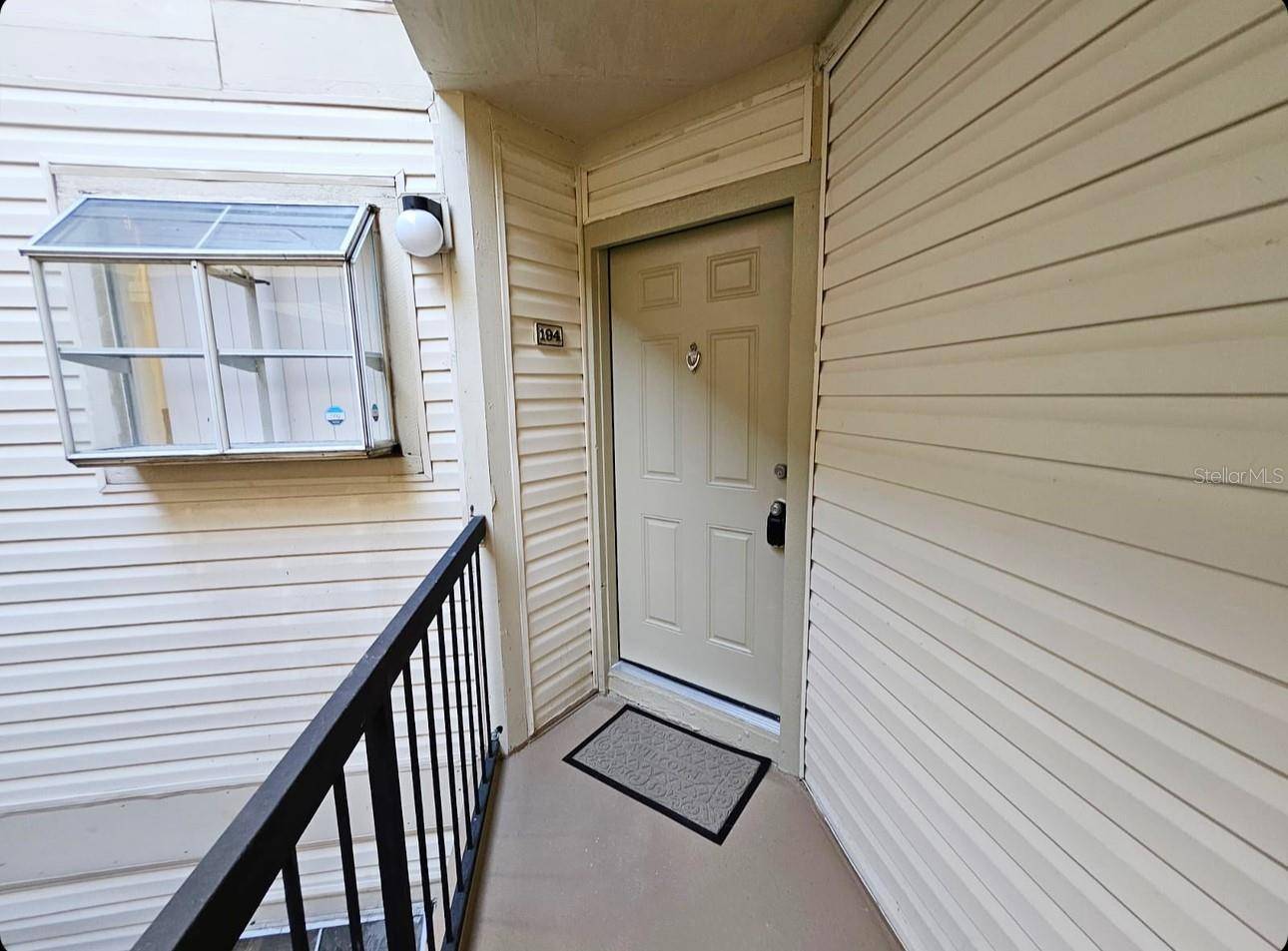 1972 LAKE ATRIUMS CIR #194, Orlando, FL 32839
