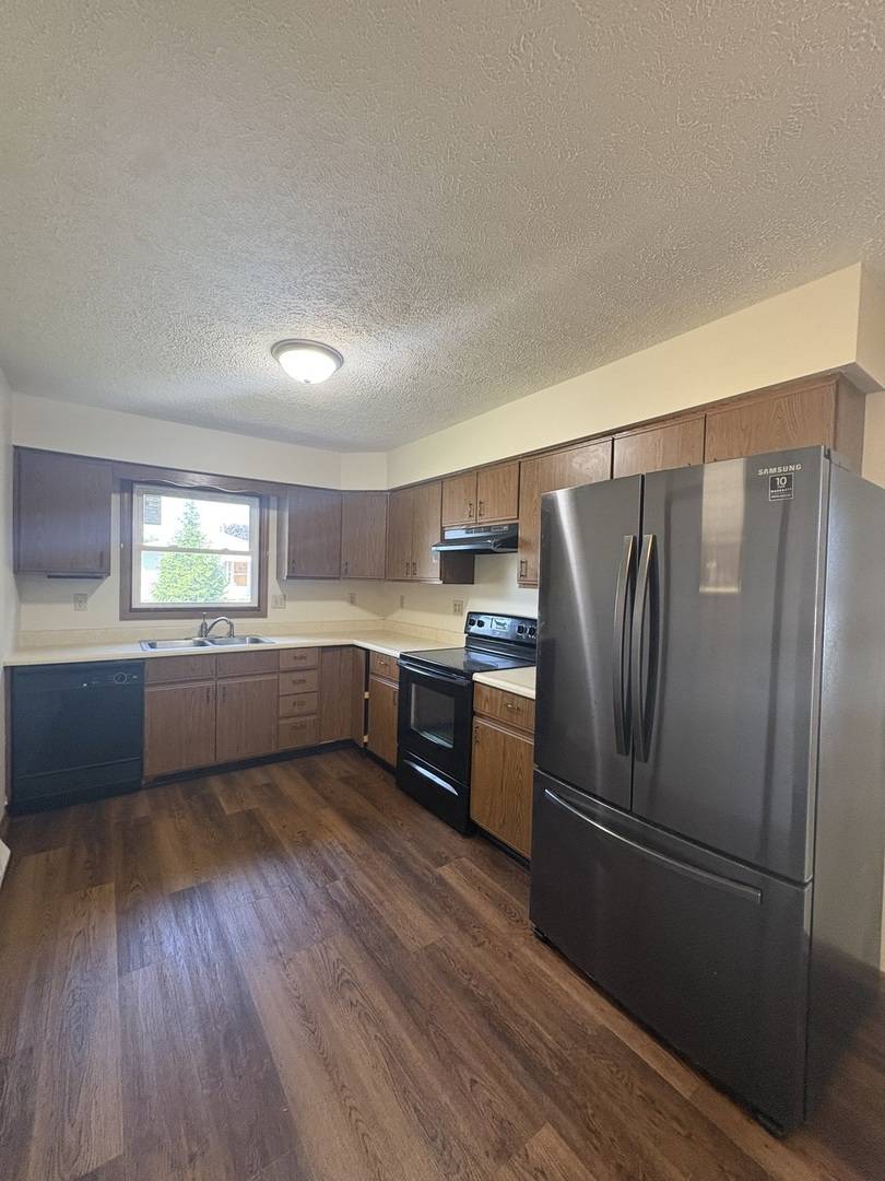 800 Cotton ST, Streator, IL 61364