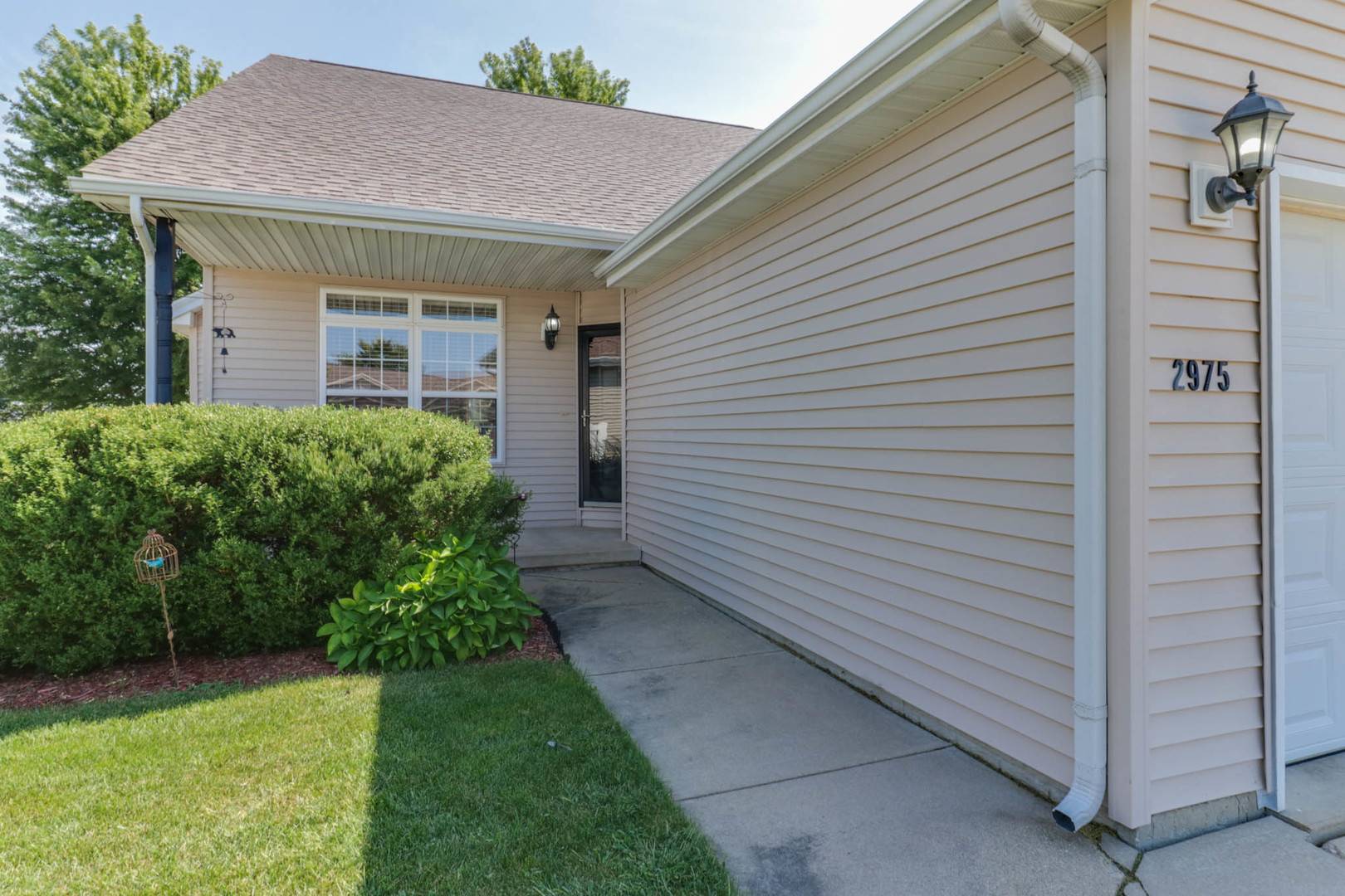 2975 Benson LN, Normal, IL 61761