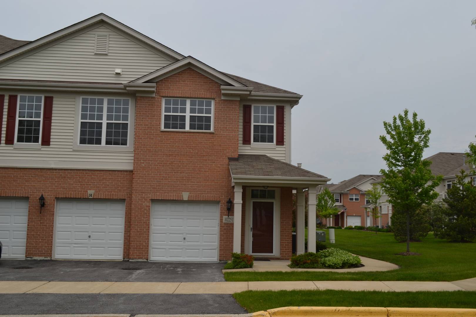 10225 Camden LN #I, Bridgeview, IL 60455