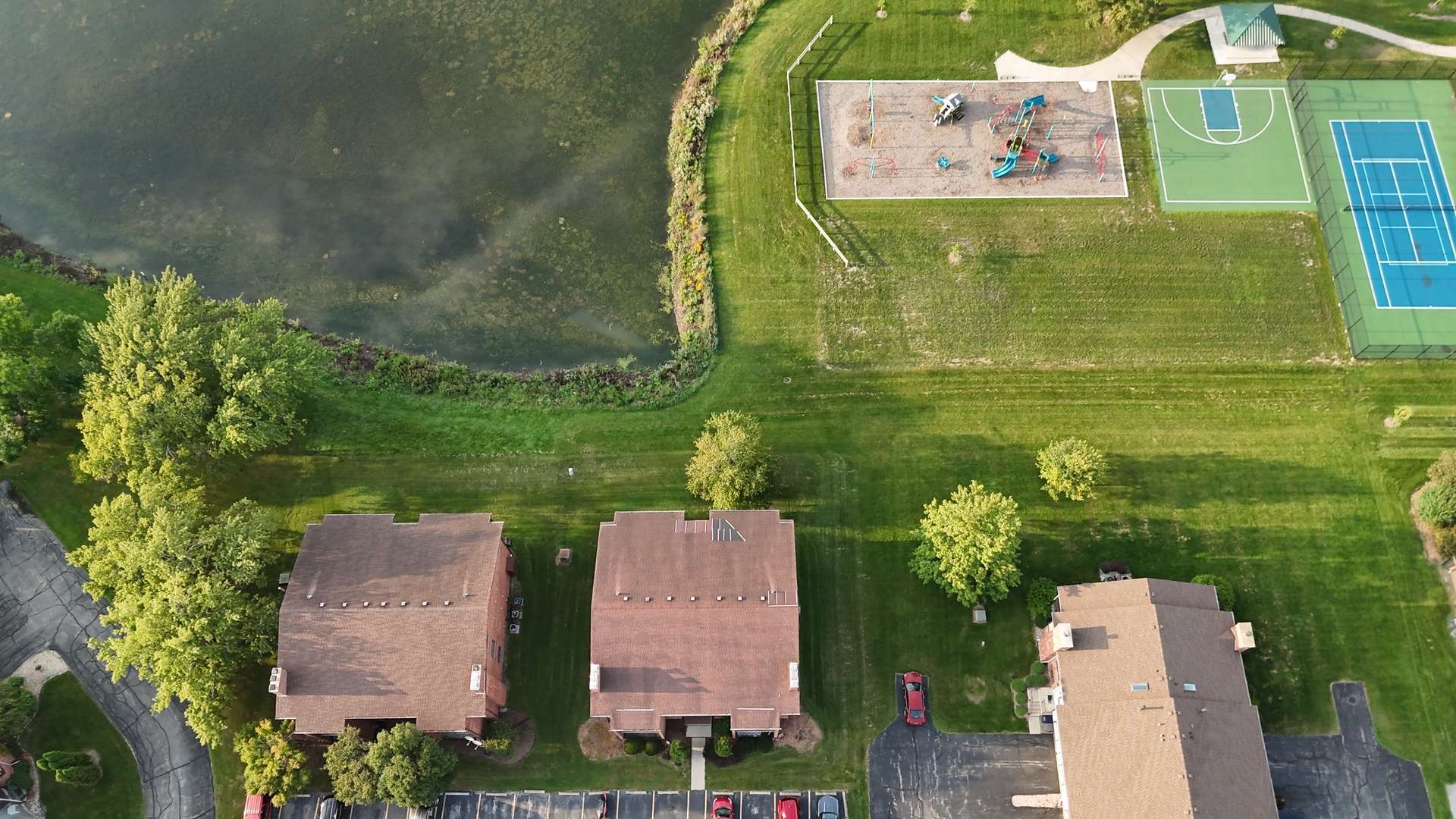 9900 TREETOP DR #2E, Orland Park, IL 60462