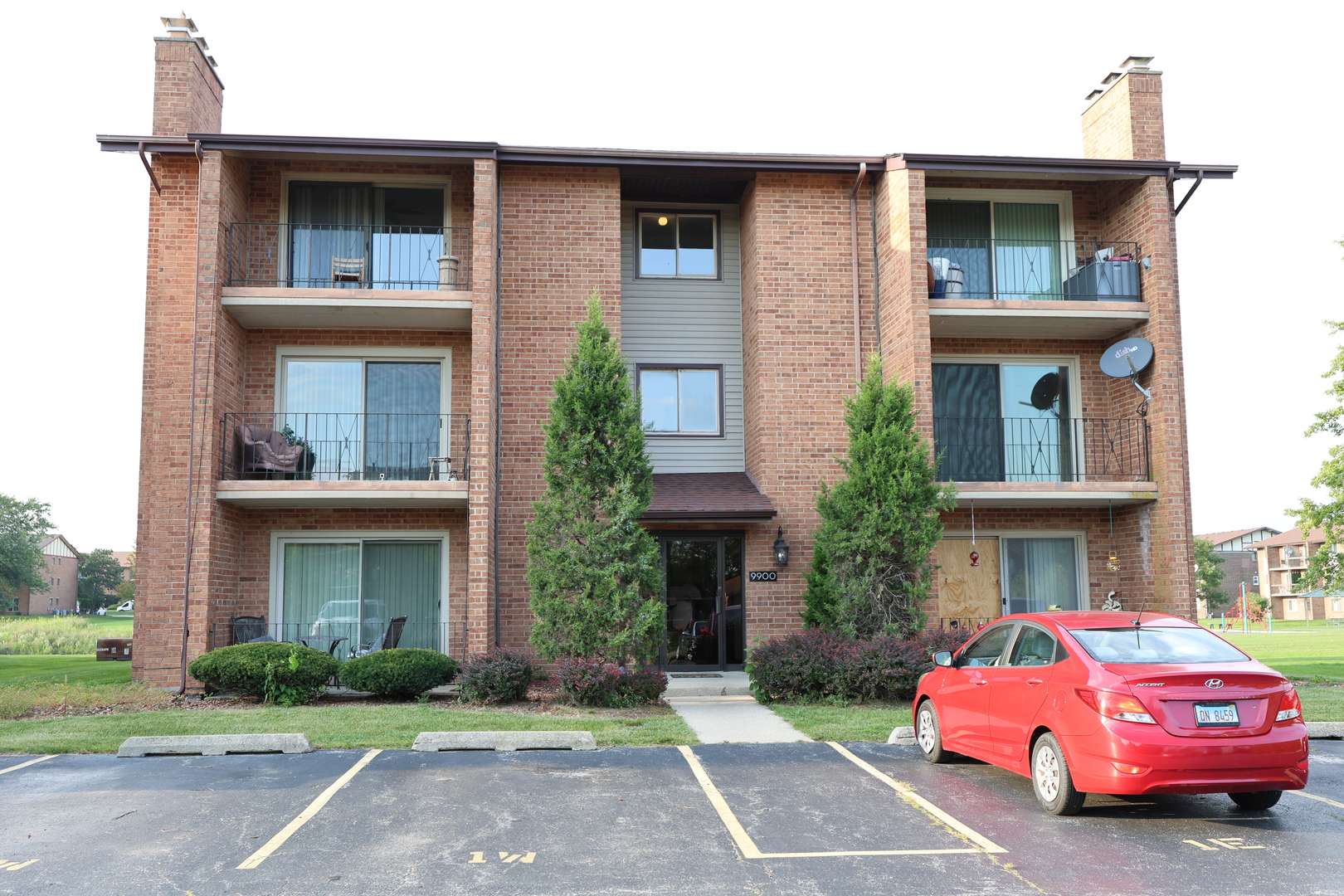 9900 TREETOP DR #2E, Orland Park, IL 60462