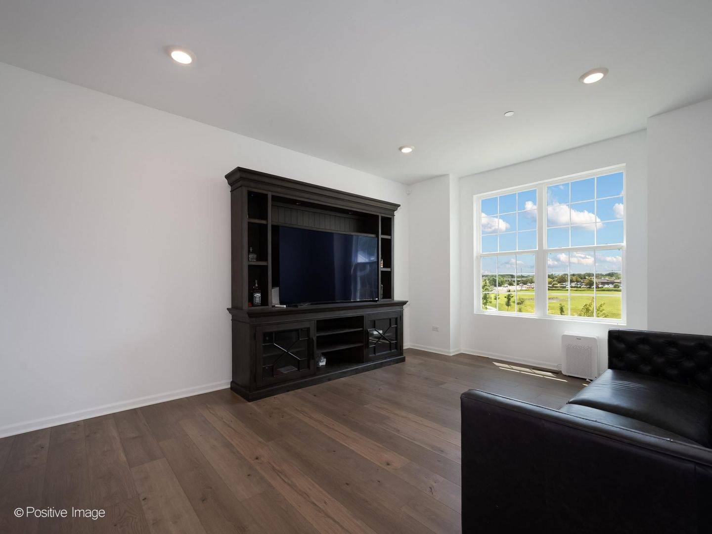9256 Harlowe LN, Orland Park, IL 60462