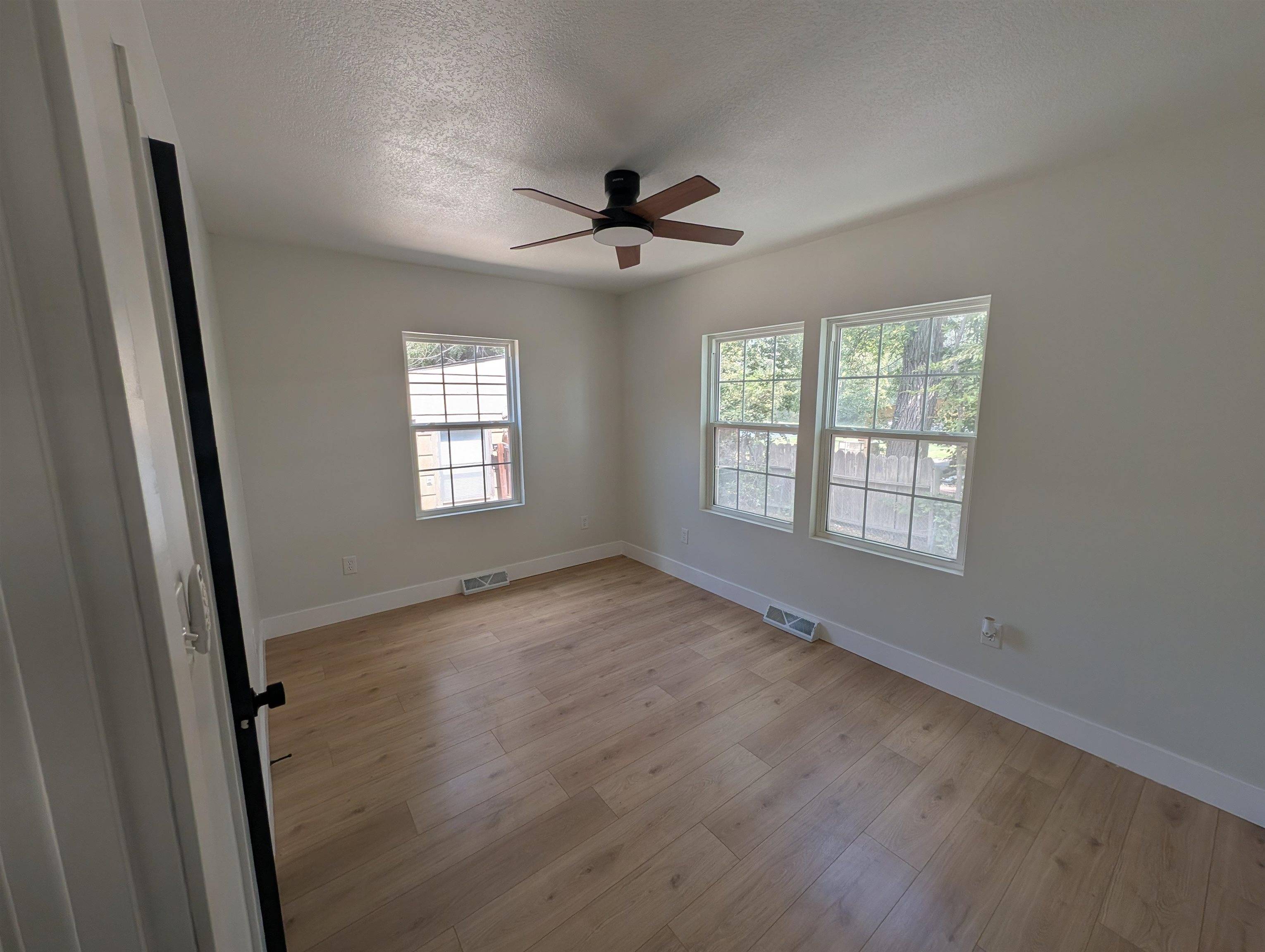 522 E 49th St. N., Park City, KS 67219