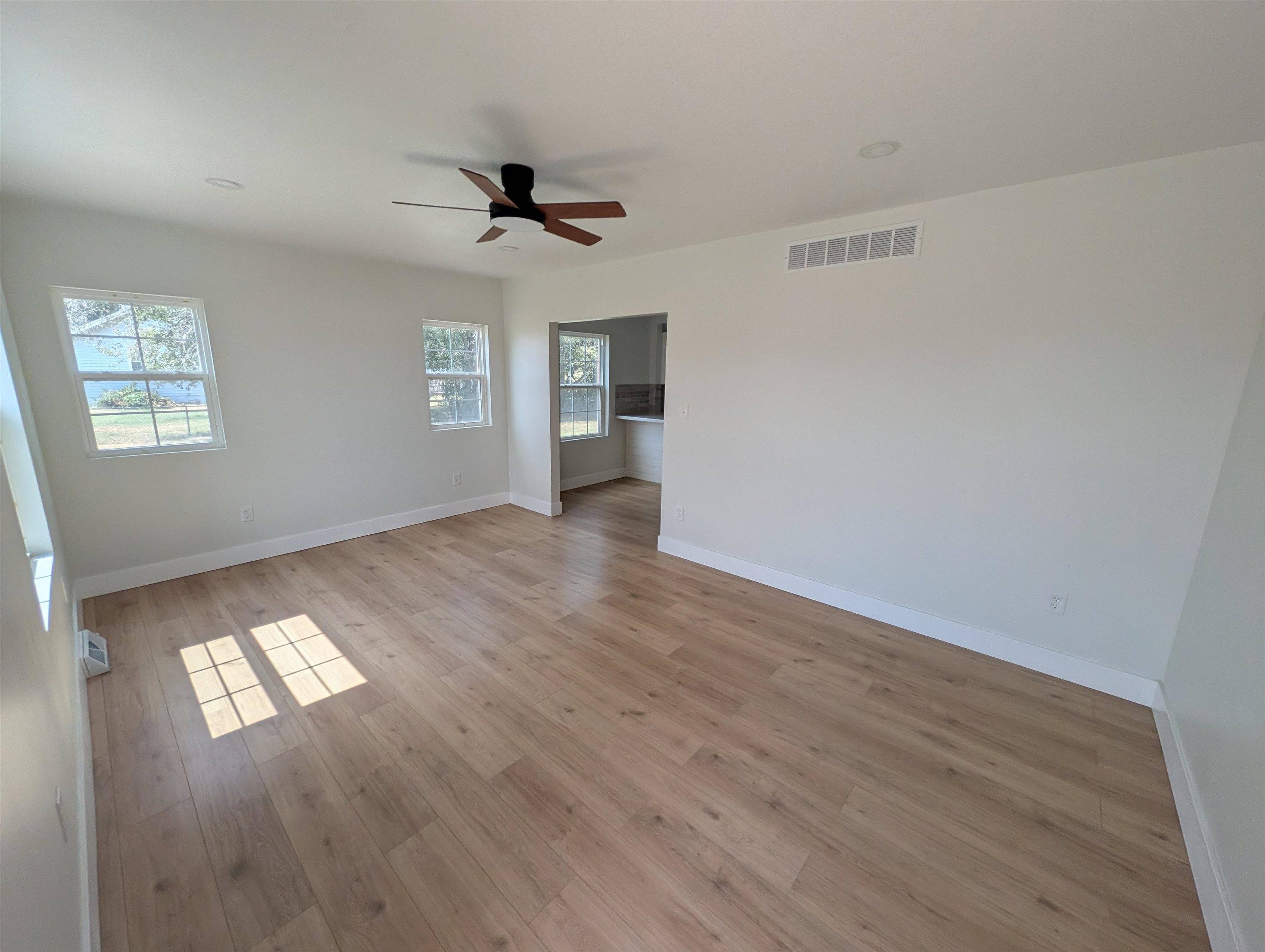522 E 49th St. N., Park City, KS 67219
