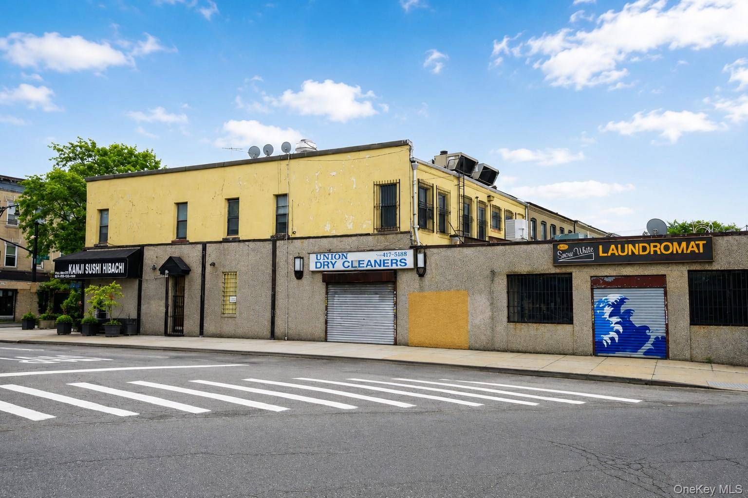 6419 Myrtle AVE, Ridgewood, NY 11385