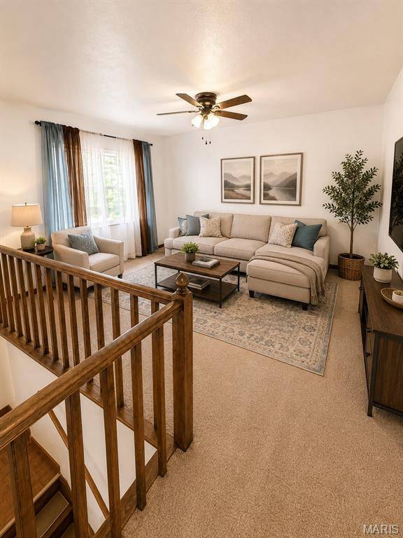 332 Saturn DR, Godfrey, IL 62035